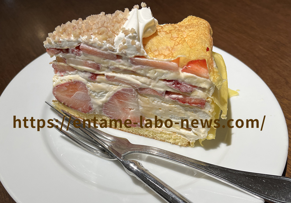 ハーブスのストロベリークレープ